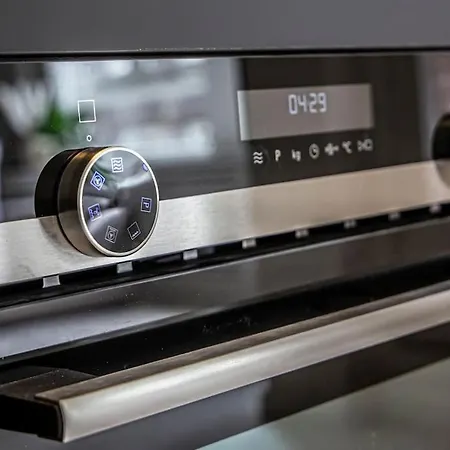 Cloud Nine - Romantic & Design App In Center! دوردريشت